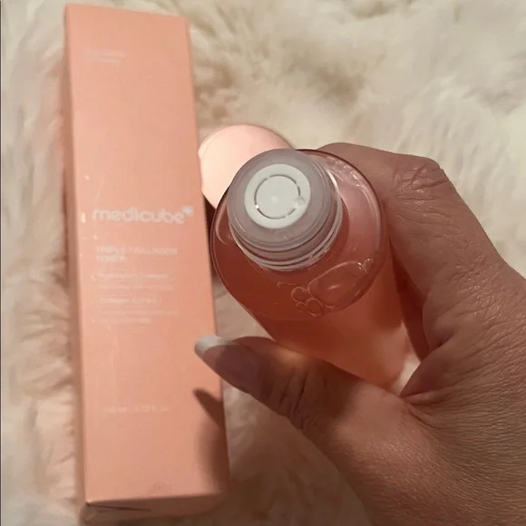 medicube Triple Collagen Toner - Pink - Picture 3 of 5
